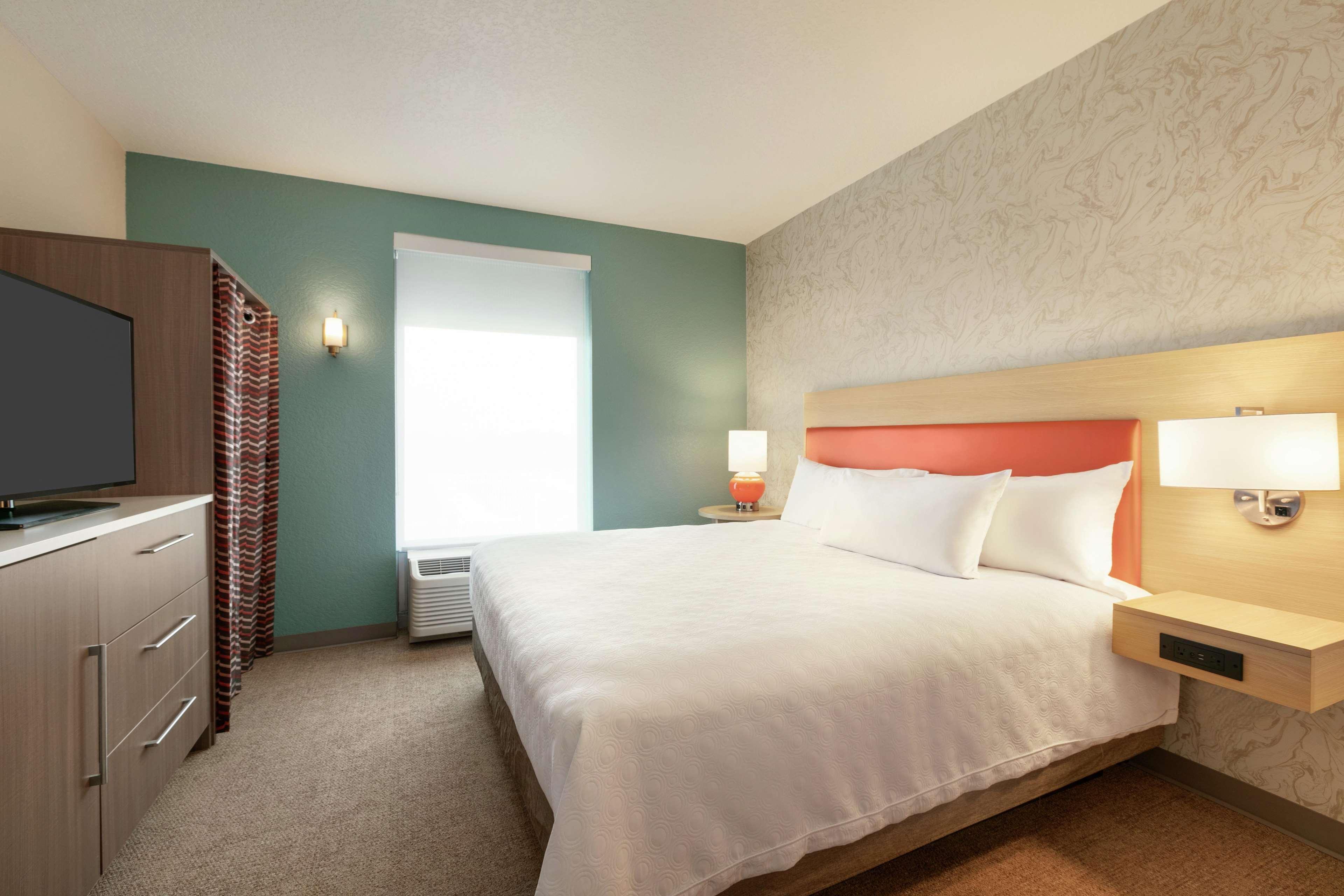 Home2 Suites By Hilton Brandon Tampa Екстериор снимка