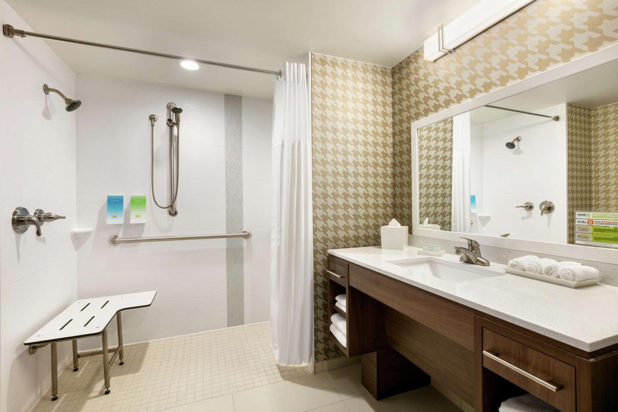 Home2 Suites By Hilton Brandon Tampa Екстериор снимка